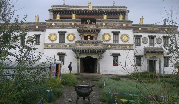 Uvurkhangai province and Arkhangai province